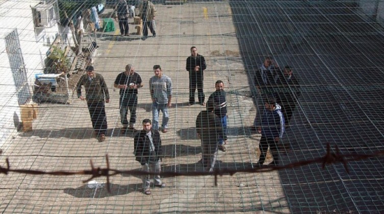 قائمة بأسماء المعتقلين الإداريين الذين ستُعقد لهم جلسات محاكمة