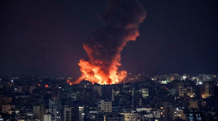 الاحتلال يقصف أهدافا لحزب الله بالضاحية الجنوبية في بيروت