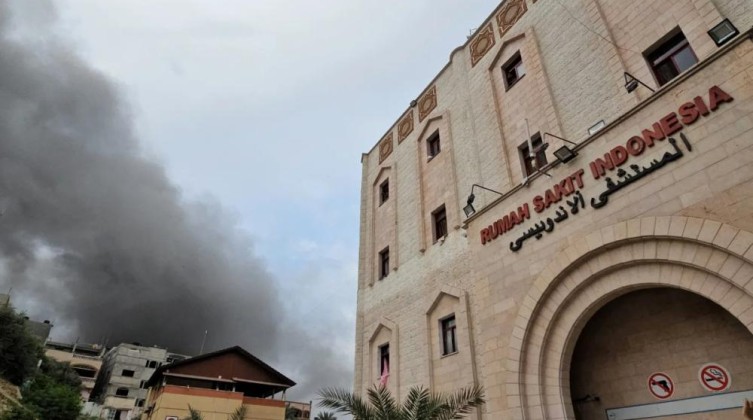 الاحتلال يعتقل عددا من المرضى أثناء نقلهم إلى مدينة غزة