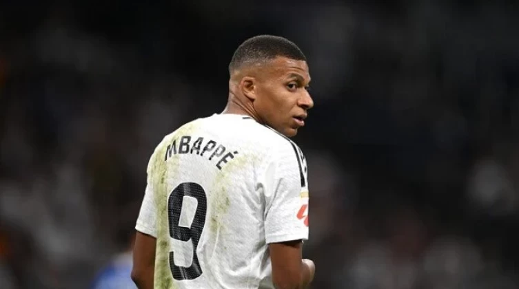 استبعاد مبابي من قائمة ريال مدريد لمواجهة فاليكانو