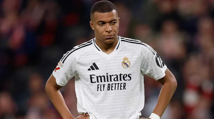 مبابي يهدد باريس سان جيرمان بعقوبات خطيرة