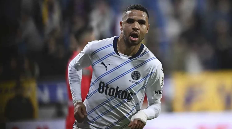 تقارير تكشف آخر تطورات صفقة النصيري مع النصر السعودي