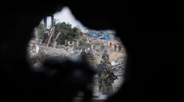 القسام تعلن طعن ضابط إسرائيلي و 3 جنود في جباليا