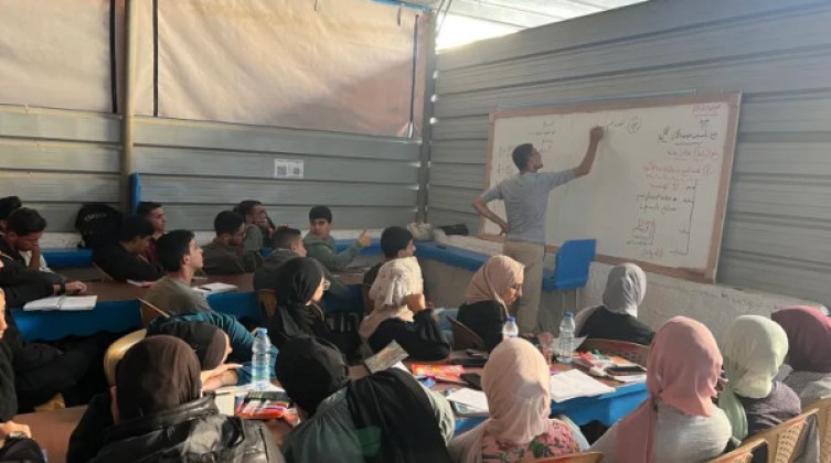 الكشف عن موعد اختبارات الثانوية العامة لطلبة غزة