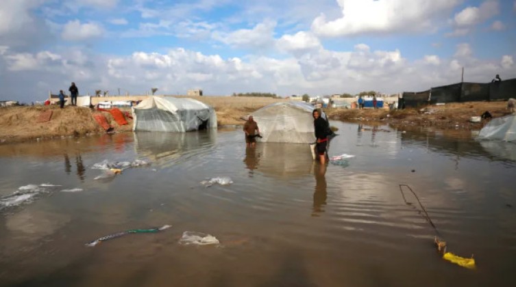 بلدية غزة تحذّر من انهيار بيئي بسبب عدوان الاحتلال المستمر