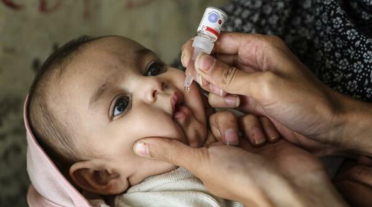 تسجيل حالتين تعانيان من أعراض شلل الأطفال في غزة