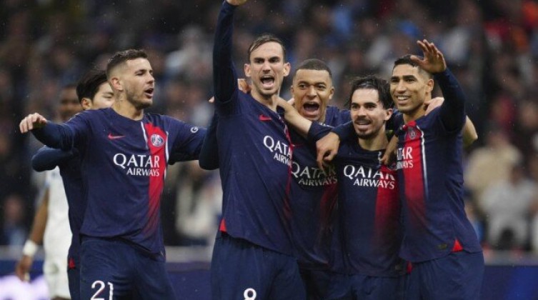 قمة سان جيرمان وليون تتصدر الجولة الـ15 بالدوري الفرنسي