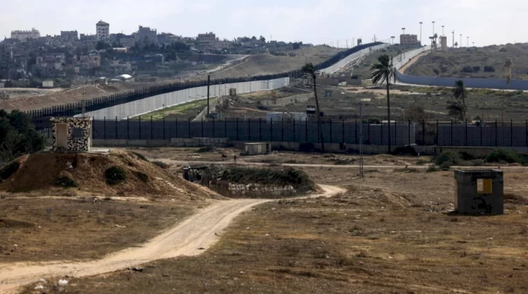 الاحتلال يوسع محور فيلادلفيا ويقترب من إكمال "المنطقة العازلة" داخل غزة