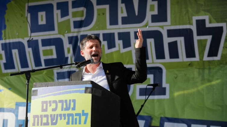 سموتريتش يعارض صفقة التبادل: لا تخدم أهداف إسرائيل