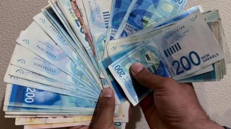 أسعار صرف العملات مقابل الشيكل اليوم الجمعة