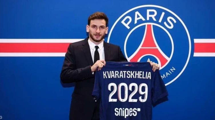 أول رد من كفاراتسيخليا بعد انضمامه لباريس سان جيرمان