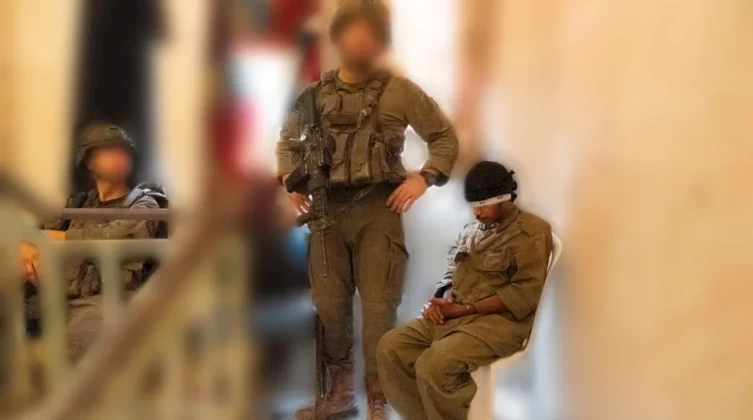 هآرتس: ضابط كبير قتل غزيًا بعد أن استخدم كدرع بشري