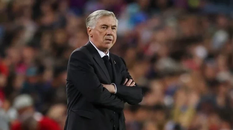 أنشيلوتي يثير الجدل حول مستقبله مع ريال مدريد