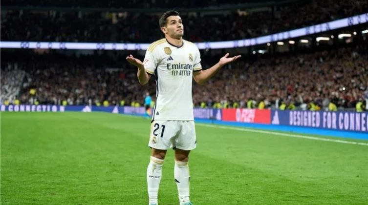 ليفربول يستهدف دياز كبديل محتمل لمحمد صلاح