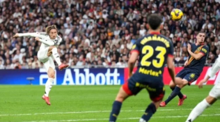 بالفيديو: ريال مدريد يعبر جيرونا بثنائية في الدوري الإسباني