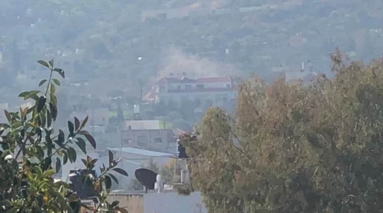 الاحتلال يقصف موقعين في طمون ويُهجر 20 عائلة