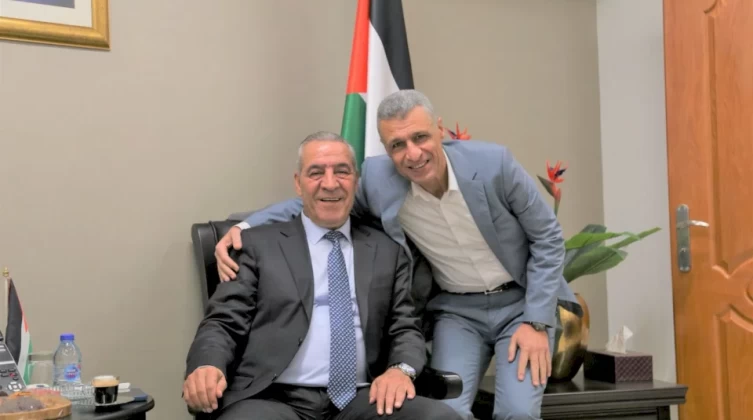 "تعيين أيمن قنديل رئيسًا للهيئة العامة للشؤون المدنية بموجب مرسوم رئاسي"
