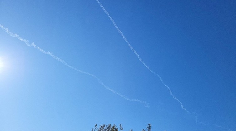 الاحتلال يطلق صواريخ اعتراضية في سماء الجولان بسبب تشخيص خاطئ