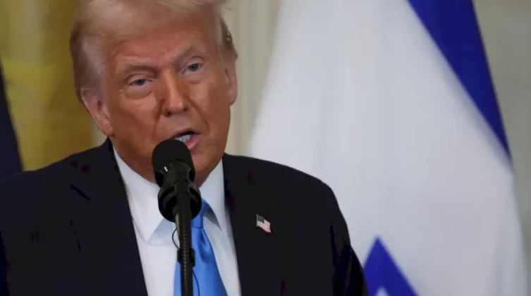 ترامب يُهدد بإلغاء اتفاق غزة ووقف المساعدات للأردن ومصر