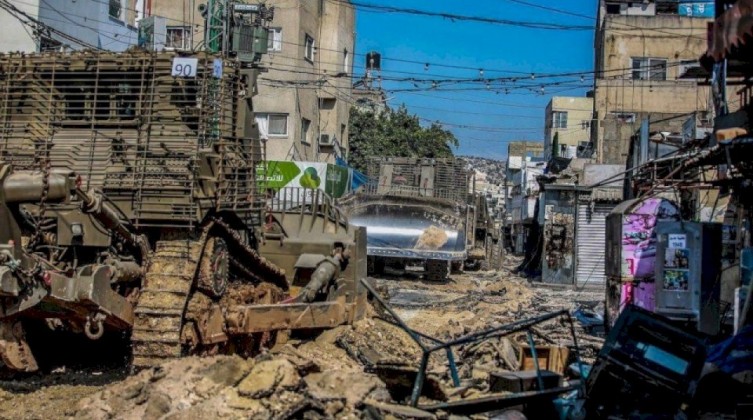 الاحتلال يخطط لتأمين محاور جديدة في الضفة على غرار "نتساريم"