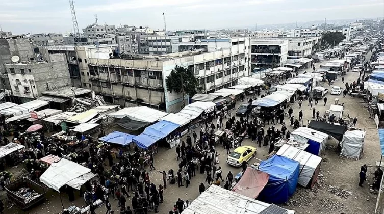 حماس: الأيام القادمة ستشهد نقصًا حادًا في المواد الأساسية بغزة