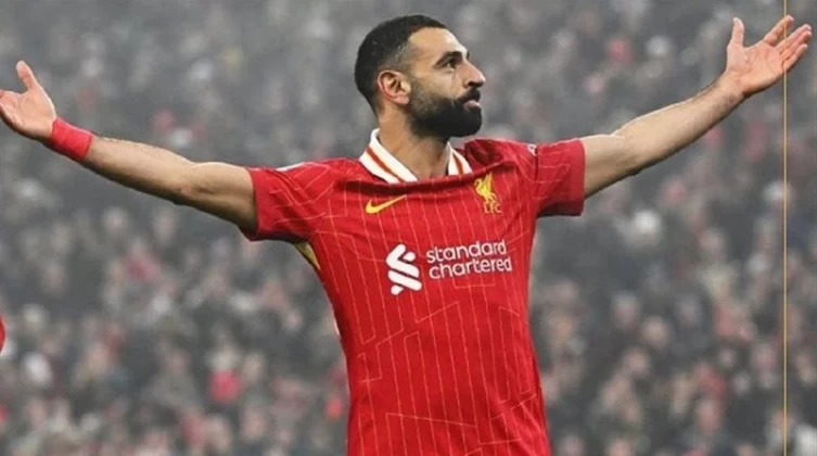 صحيفة فرنسية تكشف كواليس عدم تعاقد سان جيرمان مع صلاح في 2017