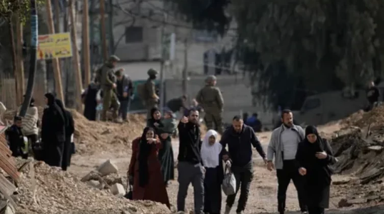 جنين: الاحتلال يجبر المواطنين على الخروج من منازلهم قسرا في حي الجابريات