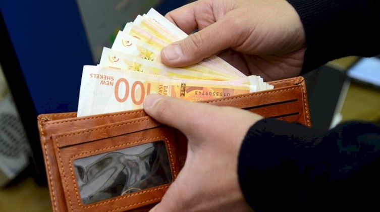 المالية: الرواتب غداً بنسبة لا تقل عن 70%