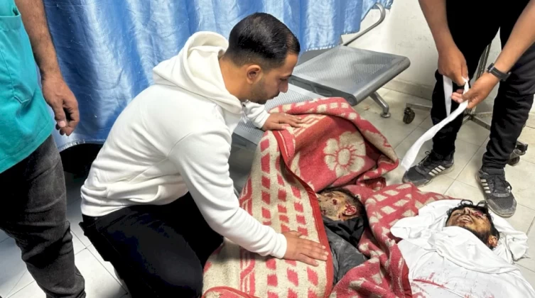 9 شهداء بينهم صحفيين برصاص مسيرة إسرائيلية شمال قطاع غزة