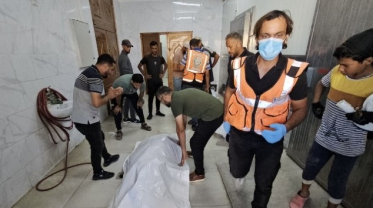 غرة: شهداء في قصف إسرائيلي على حي التفاح والمغراقة