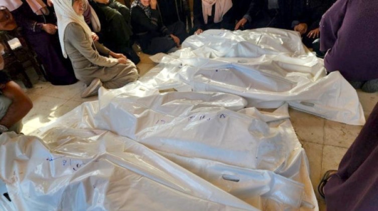 الصحة بغزة: 33 شهيداً خلال الـ 24 ساعة الماضية