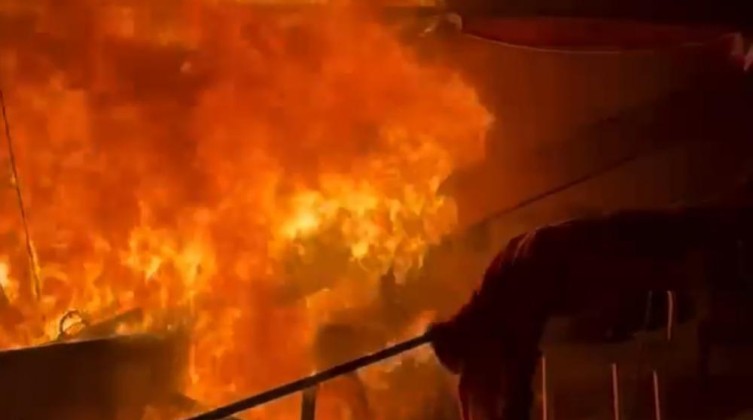 بالفيديو: شهيدان بينهم صحفي وإصابات بصفوف الصحفيين بخانيونس