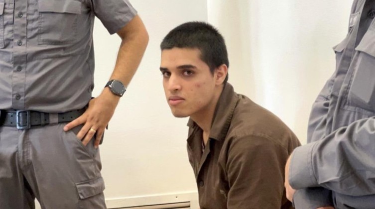 الأسير الطفل أحمد مناصرة على أعتاب الحرية