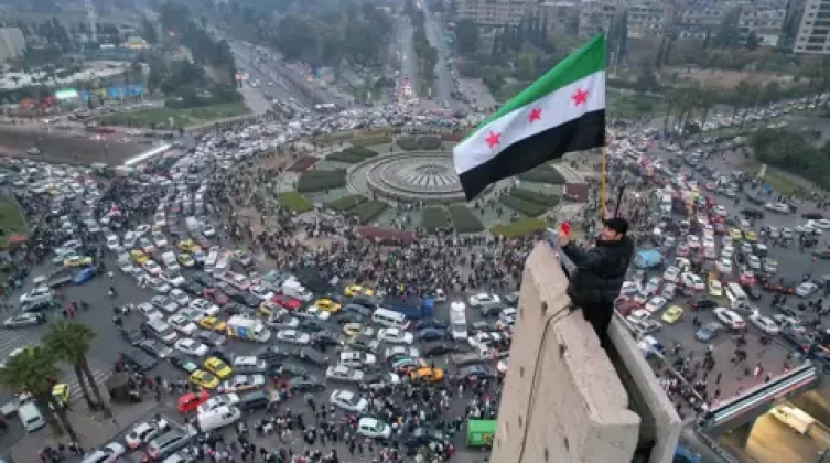 الخارجية السورية ترحب بقرار ترامب رفع العقوبات عن دمشق