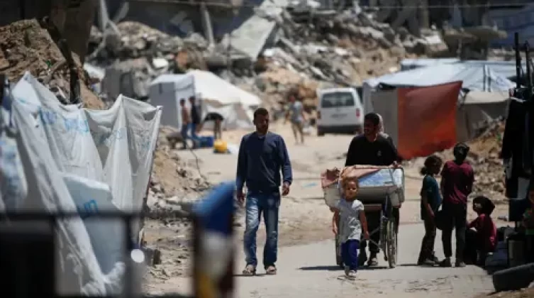 180 ألف مواطن نزحوا بسبب توسيع الحرب في غزة