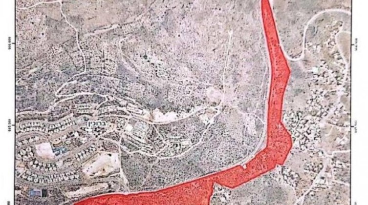 الاحتلال يخطر بمصادرة وتجريف 245 دونماً في بروقين
