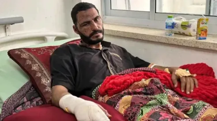 استشهاد الصحفي حسن اصليح في غارة إسرائيلية على مستشفى ناصر