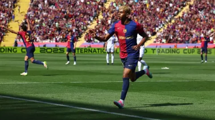 رسمياً.. برشلونة يؤمن جوهرته لامين يامال حتى 2031!