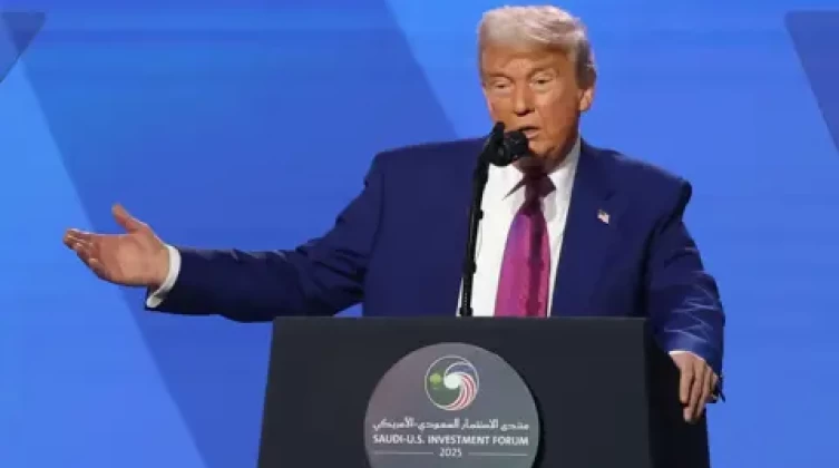 **ترامب من الدوحة: سنستأنف ضرباتنا ضد الحوثيين إذا خرقوا اتفاق التهدئة**