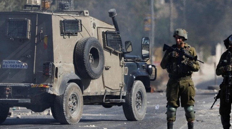 إصابة فتى واعتقالات خلال اقتحام قوات الاحتلال بلدة قباطية جنوب جنين