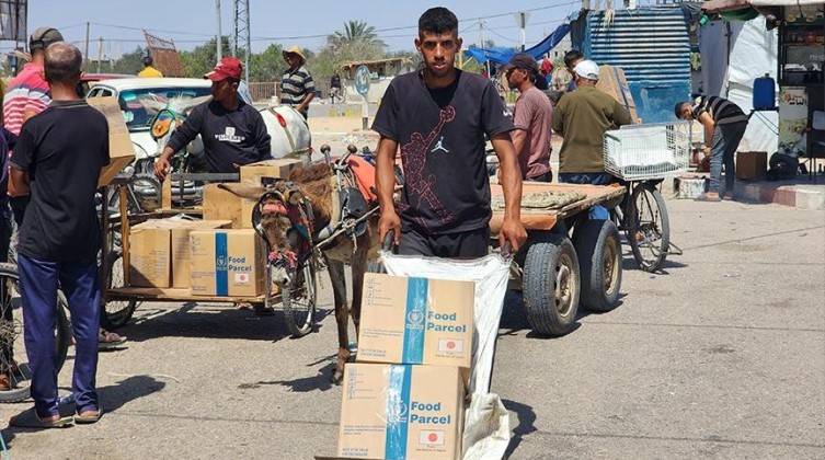 مؤسسة "إغاثة غزة" تبدأ توزيع المساعدات في غزة