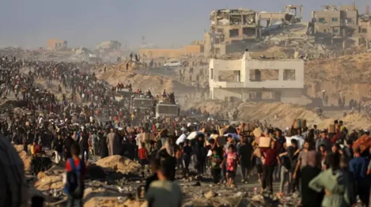 بالفيديو: مجزرة مروعة.. 50 شهيداً جراء استهداف الاحتلال طالبي المساعدات في غزة