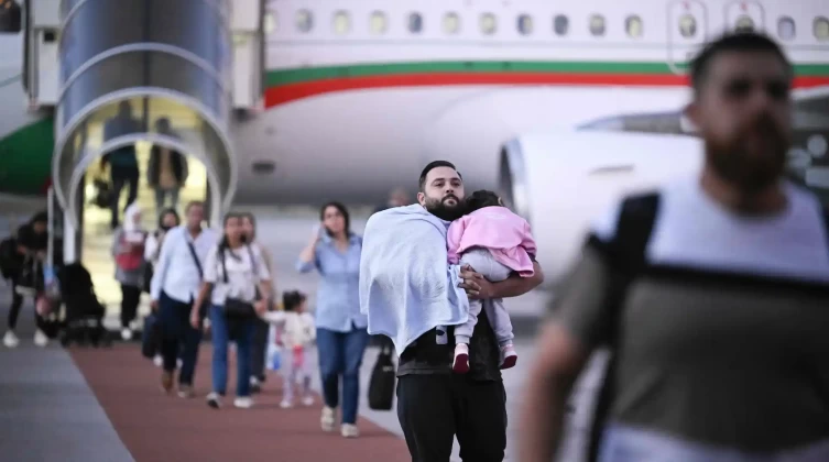 الصين تبدأ إجلاء مواطنيها من طهران