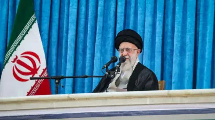 خامنئي: إسرائيل تُعاقب الآن