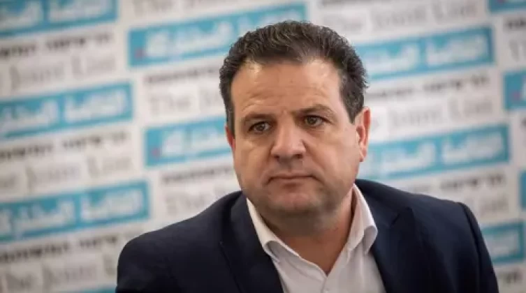 الكنيست يفشل في عزل أيمن عودة.. والأخير يرد برسالة قوية