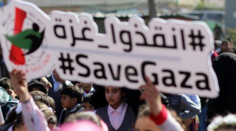 مسيرات جماهيرية في الضفة دعماً لغزة ورفضاً للتجويع والعدوان