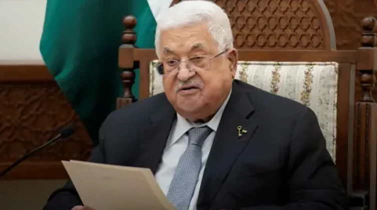 الرئيس عباس يقلص مهام سفير فلسطين في لبنان