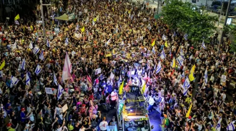 عائلات الرهائن تطالب بإسقاط شروط نتنياهو