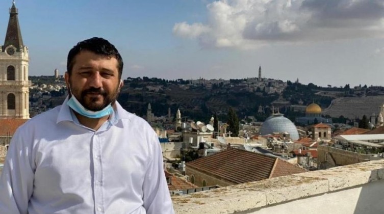 الاحتلال يجدد قرار منع أمين سر "فتح" بالقدس من دخول الضفة