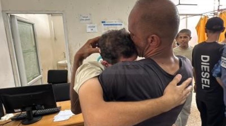 الاحتلال يُفرج عن 6 معتقلين من غزة